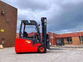 JIALIFT 1.8T 4.8M Electric 3-Wheel Forklift | Best Service, Factory Direct - picture0' - Click to enlarge