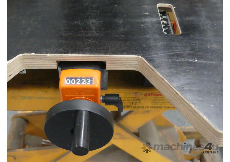 Used 2009 blum Blum Hinge borer in line borer Hinge Borers in