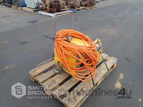 PALLET COMPRISING OF 3 X WELDERS