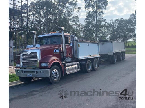 Mack TRIDENT Tipper Truck