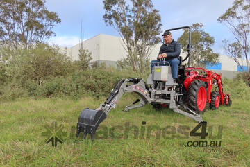 Kubota 28hp 4WD Diesel Tractor + FEL + Backhoe