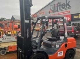 Toyota 3.5Ton Diesel Forklift - picture0' - Click to enlarge