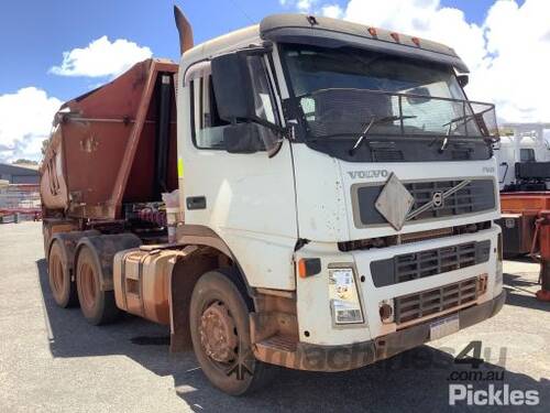 2005 Volvo FM340