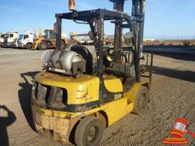  YALE GDP30TK FORKLIFT - picture1' - Click to enlarge