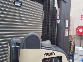 Crown Forklift Reach Truck - picture1' - Click to enlarge