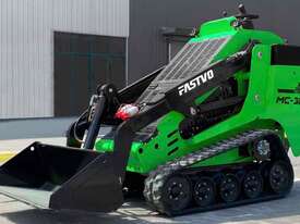 Fastvo Mini track loader Perkins power - picture2' - Click to enlarge
