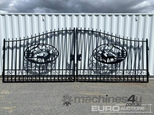 Unused Great Bear 6.0m Bi-Parting Iron Gate