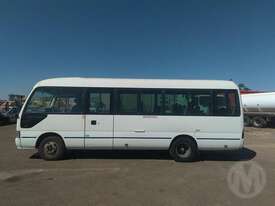 Toyota Coaster XZB50R - picture2' - Click to enlarge