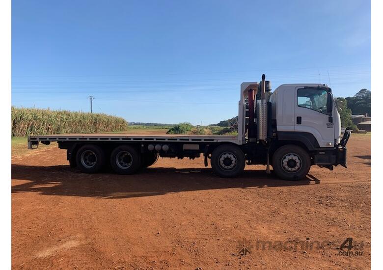 caption 2015 Isuzu Twin Steer Tandem Tipper -144,540 km l 400 HP Isuzu Engine, Auto Transmission