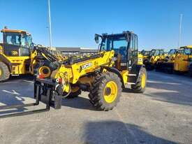 2022 JCB TM320 TELESCOPIC WHEEL LOADER U4528 - picture2' - Click to enlarge