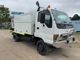 2005 Isuzu 4 x 4 N Series Service Truck - picture2' - Click to enlarge