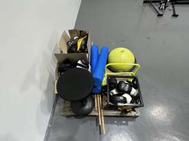 Assorted Boxing and Fitness Equipment - picture0' - Click to enlarge