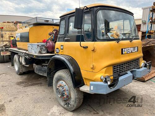 1981 BEDFORD SERVICE TRUCK