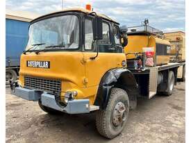 1981 BEDFORD SERVICE TRUCK - picture1' - Click to enlarge