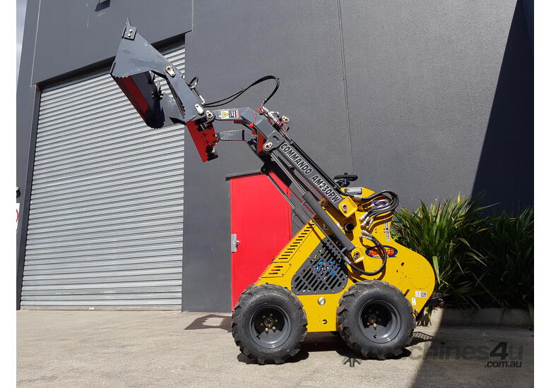 Commando AM230PW Mini Skid Steer Loader | 23HP Honda GX690 Engine | Optional Joystick Controls