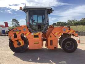 2017 Dynapac CC2200C Roller (Combination) - picture2' - Click to enlarge
