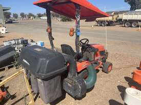 2015 Kubota Underbelly Ride On Mower - picture2' - Click to enlarge