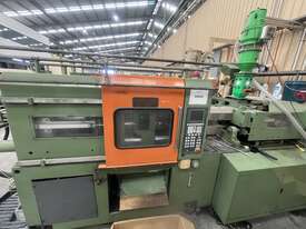 Plastic Injection Moulding Machine  - picture0' - Click to enlarge
