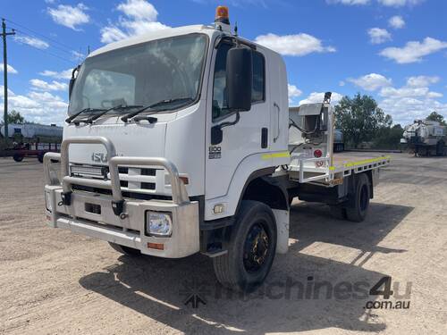 2012 Isuzu FH FTS   4x4 Crane Truck