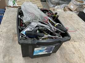 1x Box of Assorted Spanners - picture1' - Click to enlarge