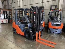  TOYOTA 8FG25 DELUXE 70649 2018 MODEL 2.5 TON 2500 KG CAPACITY LPG FORKLIFT 4700 MM CONTAINER MAST - picture1' - Click to enlarge