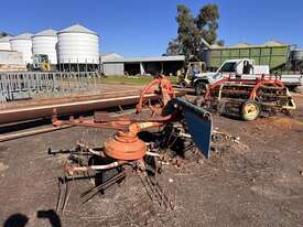 1988 KUHN GRS25N HAY RAKE - picture0' - Click to enlarge