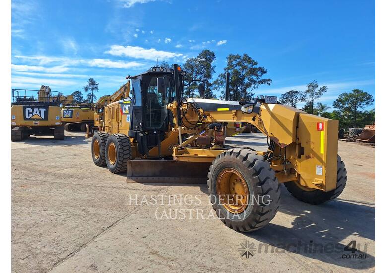 caption CAT 140M3 Motor Graders