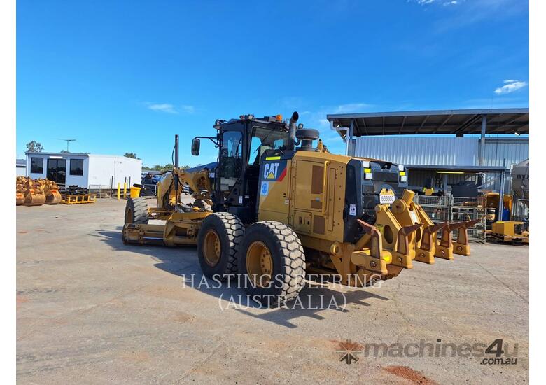 caption CAT 140M3 Motor Graders