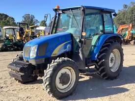 New Holland T5050 Tractor - picture1' - Click to enlarge