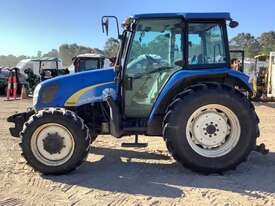 New Holland T5050 Tractor - picture2' - Click to enlarge