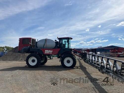 2018 Miller Nitro 7380 Self Propelled Sprayer + Low Engine Hours