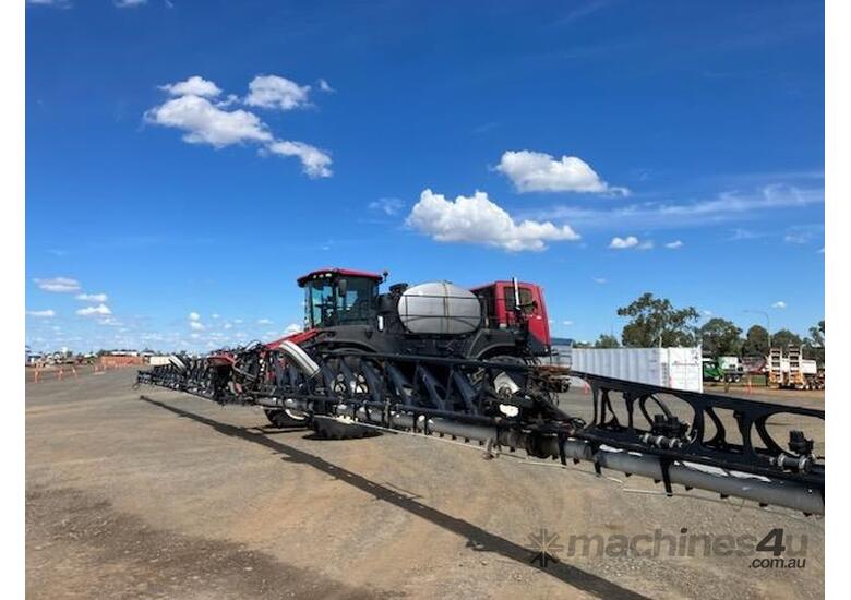 2018 Miller Nitro 7380 Self Propelled Sprayer + Low Engine Hours
