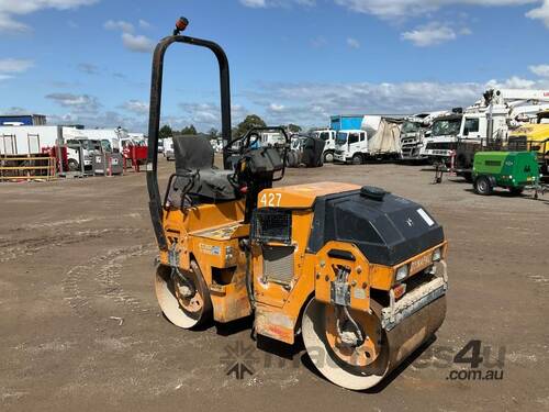 2005 Dynapac CC102 Articulated Smooth Drum Roller