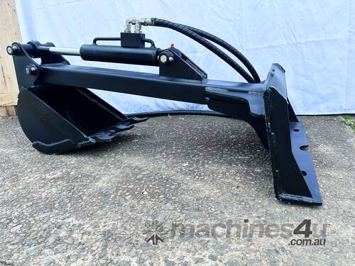 caption Backhoe for Mini Loader - Dingo, Toro, Vermeer, Boxer & Viking - 1600x900x400mm