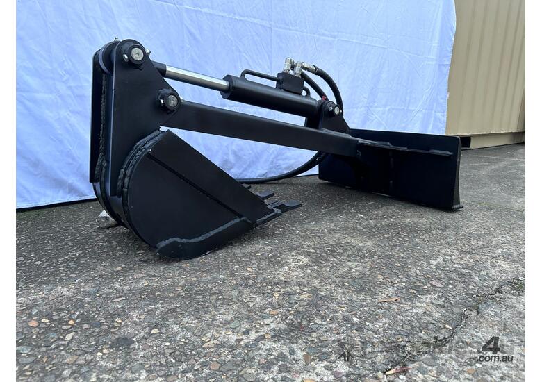 caption Backhoe for Mini Loader - Dingo, Toro, Vermeer, Boxer & Viking - 1600x900x400mm