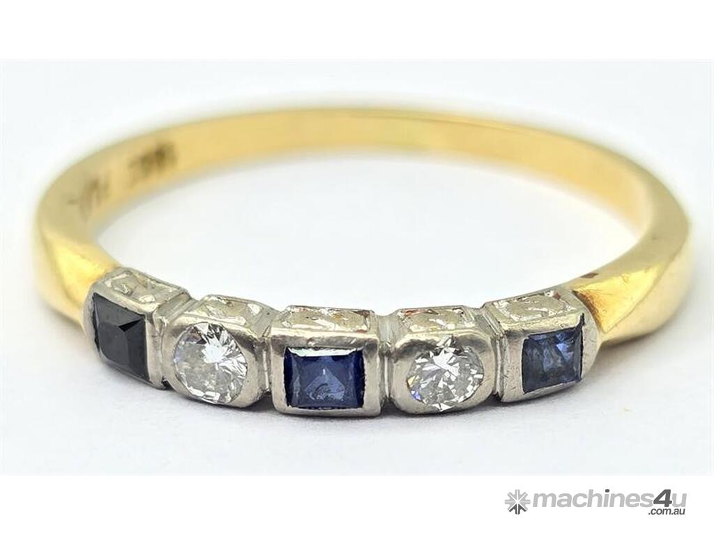 Used 18 CARAT DIAMOND AND SAPPHIRE RING VALUATION 3 18 CARAT DIAMOND