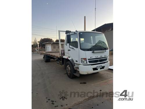 2010 Mitsubishi Fuso FM600  4x2 Tray Truck