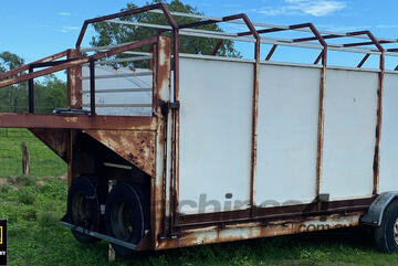 2002 Cattle Crate Trailer, E.M.U.S TS843 2002 Cattle Crate Trailer, E.M.U.S TS843