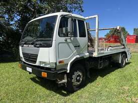 2004 NISSAN UD PKC215 SKIP TRUCK - picture1' - Click to enlarge