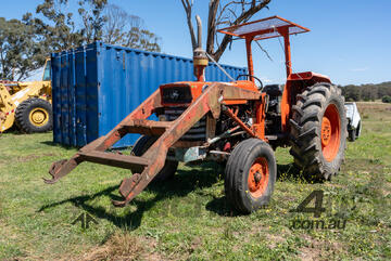 1966, Massey Ferguson 165 4 Cylinder Diesel, 4x2, Open Cab Tractor