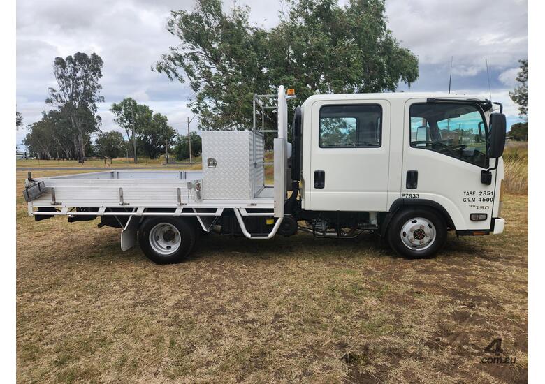 caption Isuzu NLS45-150 4x4 Crewcab Traytop with Service Toolbox Truck. Ex Council.