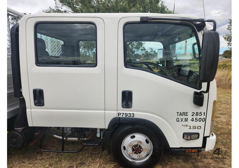 caption Isuzu NLS45-150 4x4 Crewcab Traytop with Service Toolbox Truck. Ex Council.
