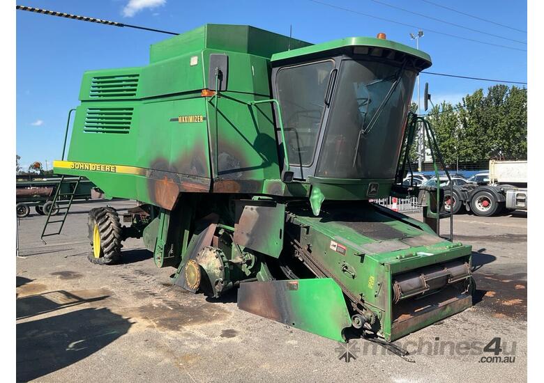 caption 1998 John Deere 9610 Maximiser Combine Harvester