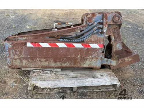 HYDRAULIC FLAIL MOWER ATTACHMENT