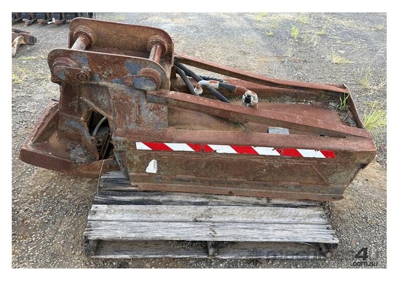 caption HYDRAULIC FLAIL MOWER ATTACHMENT