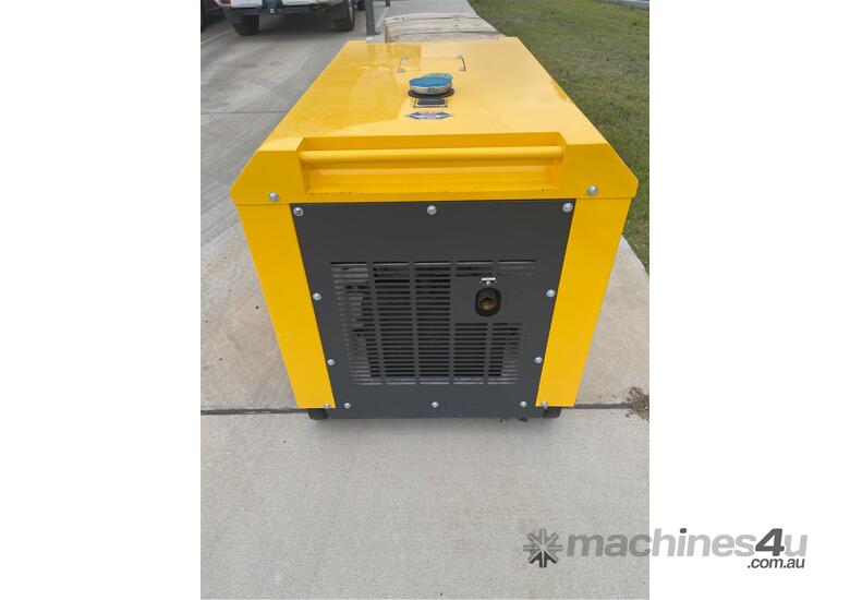 EXEQ 8KW Portable Silenced Generator