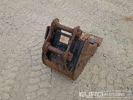 320mm Bucket to suit 3T Excavator  - picture2' - Click to enlarge