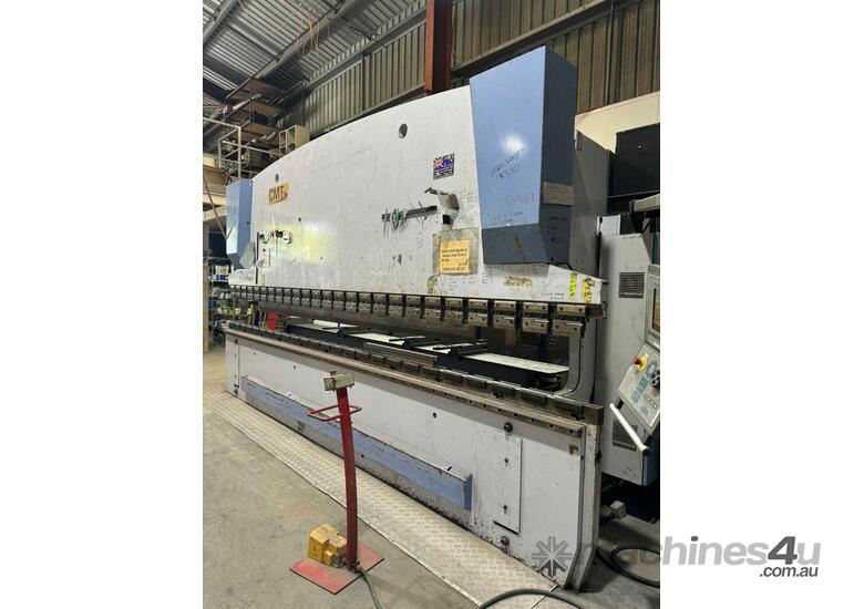 caption Yawei Synchro Press Brake