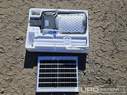 Unused XY Garden Outdoor Solar Light, Can Be Mounted On Cement Pole, Light Pole 