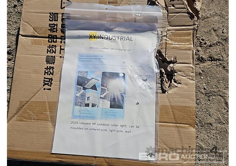 Unused XY Garden Outdoor Solar Light, Can Be Mounted On Cement Pole, Light Pole 